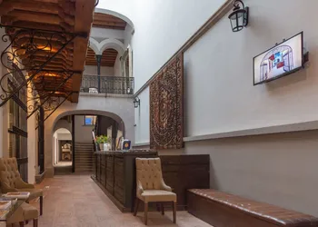 Hotel Madero hotel thumbnail 2