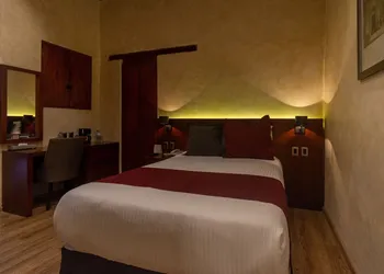 Hotel Madero hotel thumbnail 4