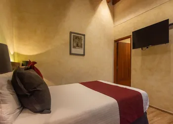Hotel Madero hotel thumbnail 7