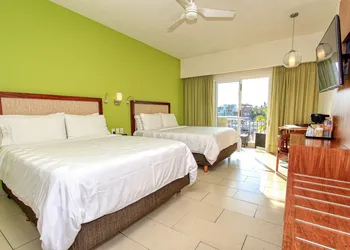 Holiday Inn Huatulco by IHG hotel thumbnail 3