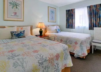 Carlton House Motel hotel thumbnail 2