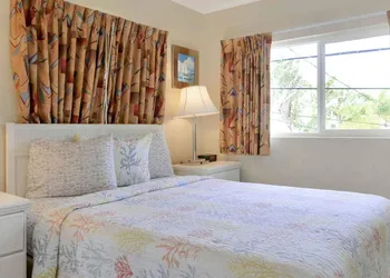 Carlton House Motel hotel thumbnail 3