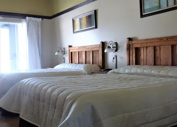 Auberge du Lac Malcom hotel thumbnail 7