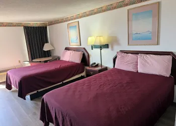Rodeway Inn Llano hotel thumbnail 7