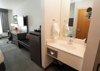 University Guest House hotel thumbnail 5
