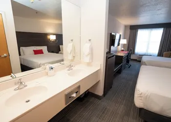 University Guest House hotel thumbnail 6
