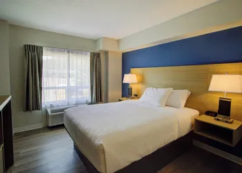 Baymont by Wyndham Gold River hotel thumbnail 5