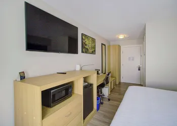 Baymont by Wyndham Gold River hotel thumbnail 8