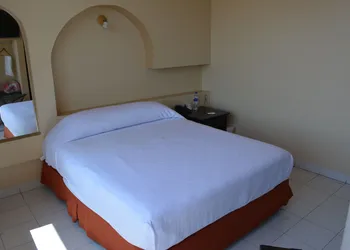 Hotel del Parque hotel thumbnail 4