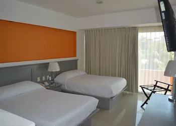 Hotel del Parque hotel thumbnail 6