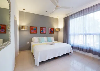 Hotel San Vicente hotel thumbnail 2