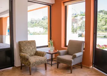 Hotel La Estacion hotel thumbnail 2