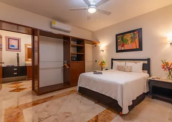 Villa Palmeras hotel thumbnail 4