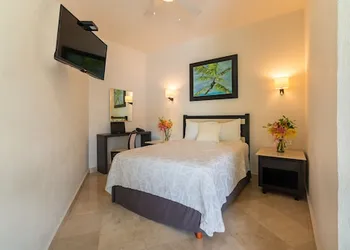 Villa Palmeras hotel thumbnail 5