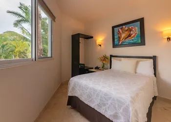 Villa Palmeras hotel thumbnail 6