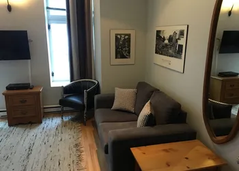 Gite B&B du Vieux-Port hotel thumbnail 5