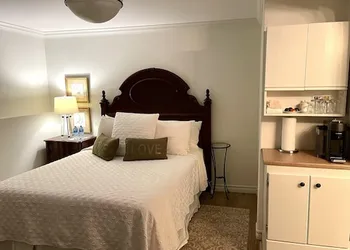 A Vista Villa Couples Retreat hotel thumbnail 5