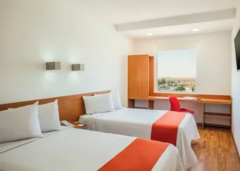 One Mexicali hotel thumbnail 5
