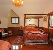 Wedgwood Manor and Glamping Retreat hotel detail image 7