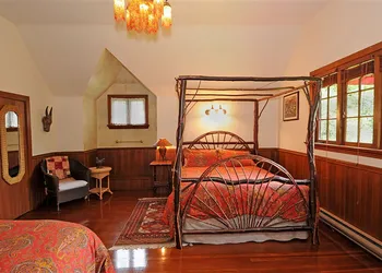 Wedgwood Manor and Glamping Retreat hotel thumbnail 7