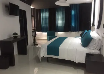 Hotel Dluxe & Suites hotel thumbnail 2