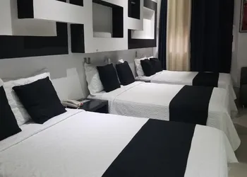 Hotel Dluxe & Suites hotel thumbnail 3
