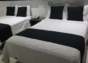 Hotel Dluxe & Suites hotel thumbnail 6