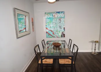 Boutique Hollywood hotel thumbnail 8