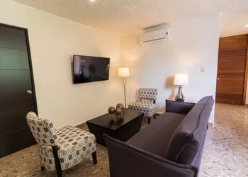 Nonna Mia hotel thumbnail 3