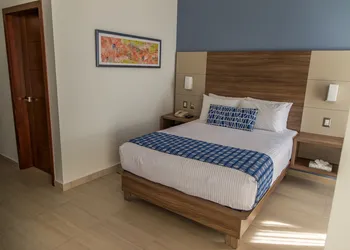 Ocean View Beach Hotel hotel thumbnail 7