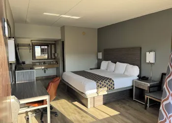 Bluestar Motel hotel thumbnail 3