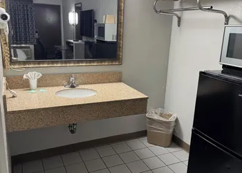 Bluestar Motel hotel thumbnail 5