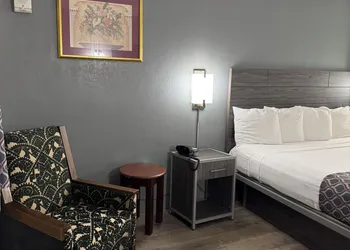 Bluestar Motel hotel thumbnail 8