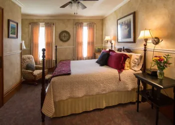 McConnell Inn hotel thumbnail 3