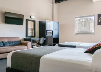 Homesuites Malecon hotel thumbnail 7