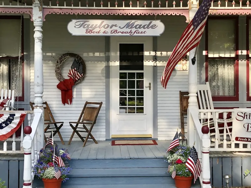 Taylor Made Bed and Breakfast hotel detail image 2