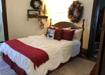 Taylor Made Bed and Breakfast hotel thumbnail 5