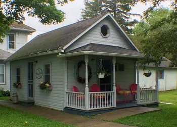 Taylor Made Bed and Breakfast hotel thumbnail 6
