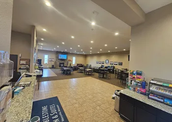 Cobblestone Inn & Suites - Maryville hotel thumbnail 4