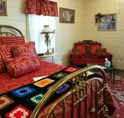 The Carriage House B&B hotel detail image 4
