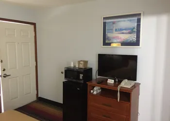 Travelodge by Wyndham Spirit Lake/Okoboji hotel thumbnail 8