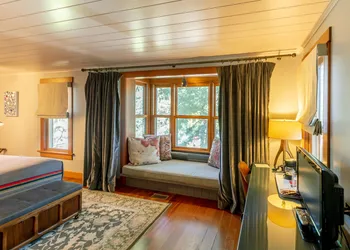 The Outlook Lodge hotel thumbnail 7