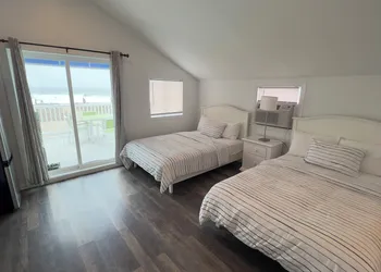 Driftwood Motel hotel thumbnail 4