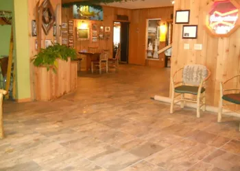 Lakewoods Resort & Lodge hotel thumbnail 2