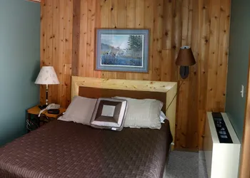 Lakewoods Resort & Lodge hotel thumbnail 6