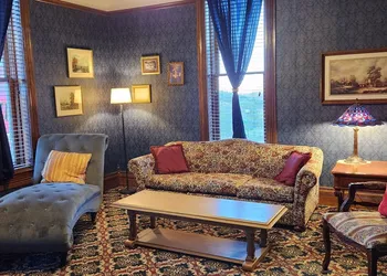 The Stampmill Victorian Suites hotel thumbnail 5