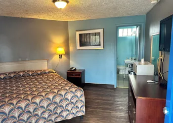 Westgate Manor Motel Austintown-Younstown, Ohio hotel thumbnail 5