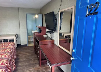 Westgate Manor Motel Austintown-Younstown, Ohio hotel thumbnail 6
