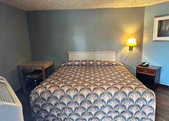 Westgate Manor Motel Austintown-Younstown, Ohio hotel thumbnail 7