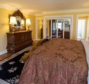 Kingsbay Mansion & Vacation Houses hotel detail image 7